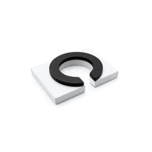 Load image into Gallery viewer, EARCUFF IN BLACK STAINLESS STEEL AND SANDBLAST
