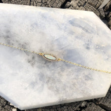 Load image into Gallery viewer, Sakura opal bracelet